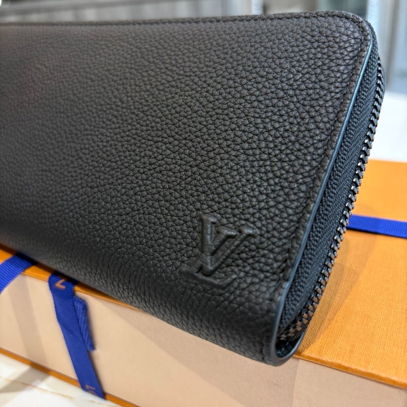 *SHIHNA名牌精品* LV M25959 黑色粒面拉鍊錢包-1