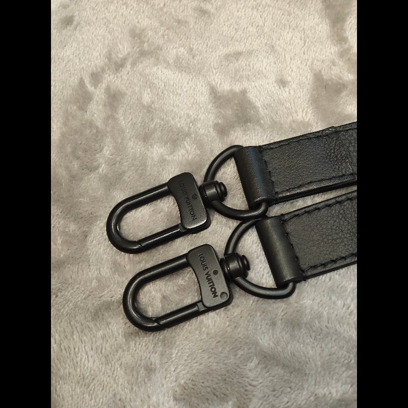 LV Alpha M82544 牛皮相機包-22