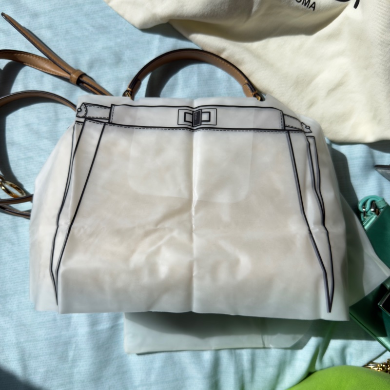 Fendi Peekaboo躲貓貓迷你羔羊毛雙F老花斜背包單肩包-9