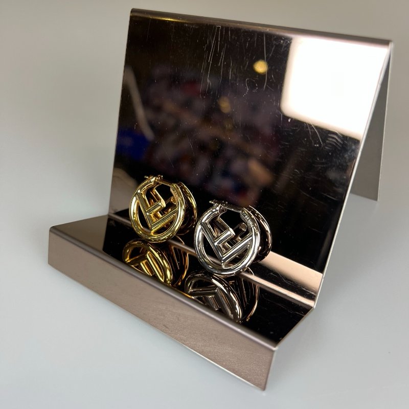 FENDI 金銀雙色LOGO耳環-6