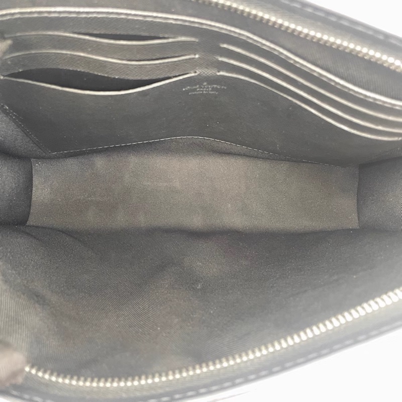 LV老花拼色手拿包 芯片款-6