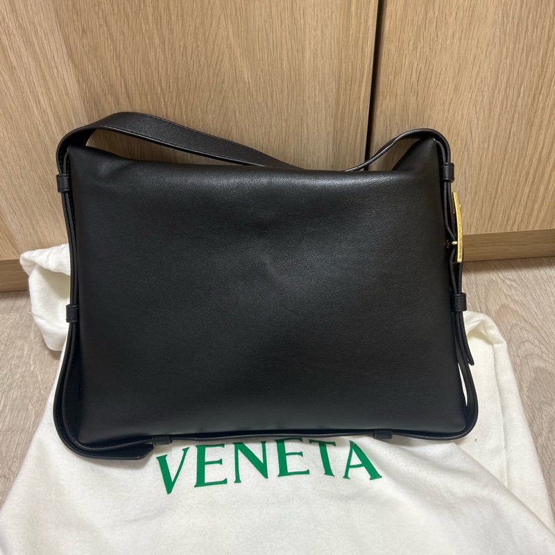 BV CRADLE 黑 小號-7