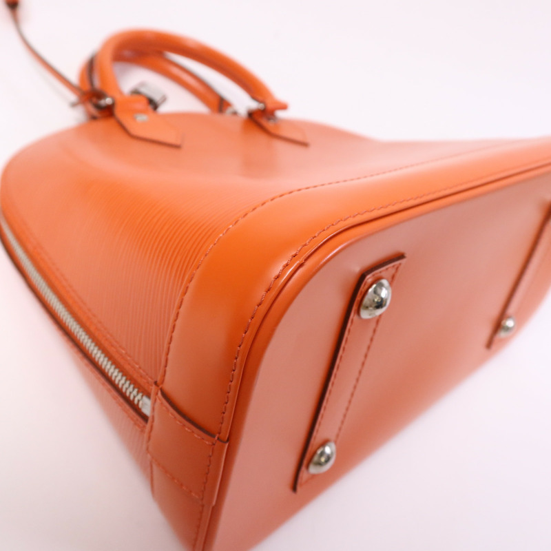 LOUIS VUITTON Epi Alma MM銀扣手挽袋-5