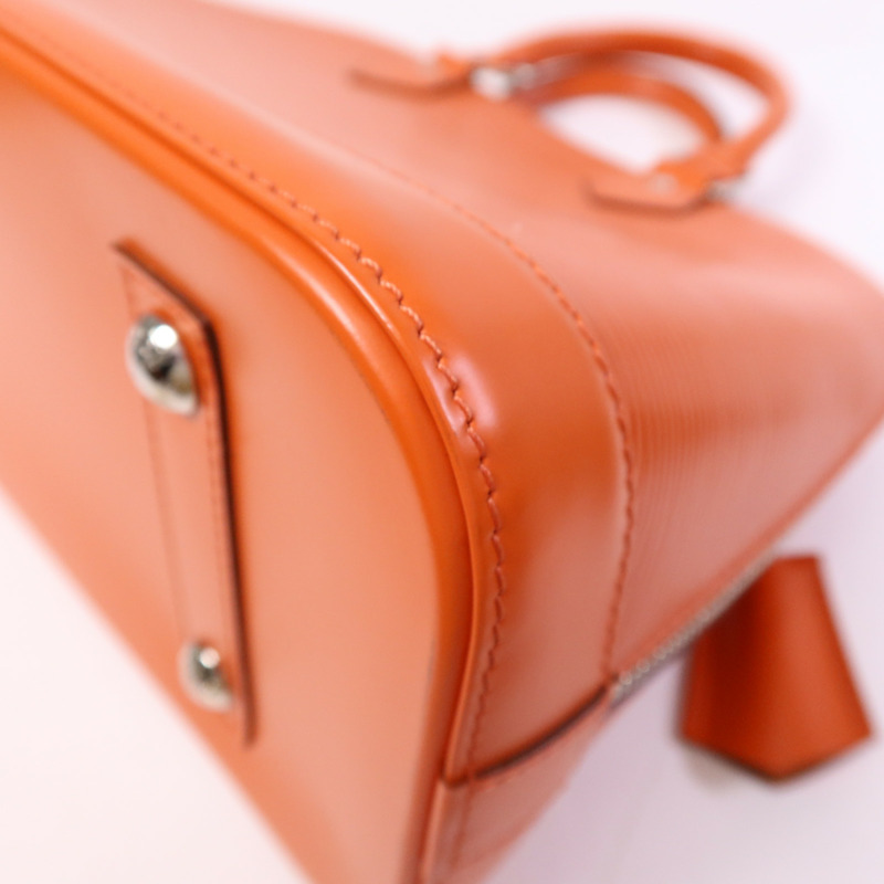 LOUIS VUITTON Epi Alma MM銀扣手挽袋-6