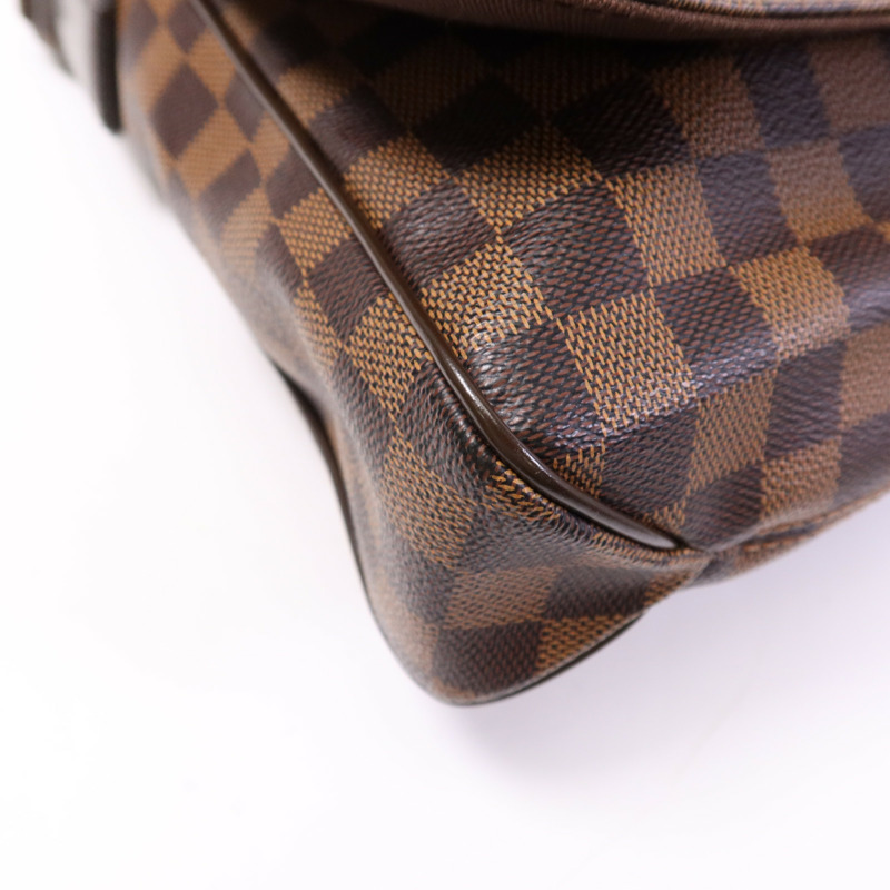 LOUIS VUITTON Damier District PM肩背袋-5