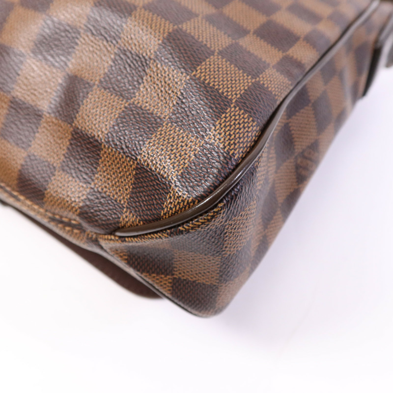 LOUIS VUITTON Damier District PM肩背袋-6