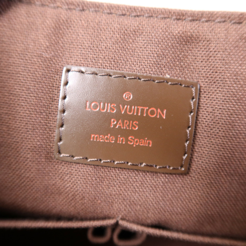 LOUIS VUITTON Damier District PM肩背袋-11