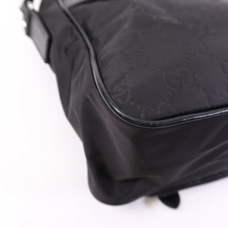 GUCCI 尼龍Shoulder Bag銀扣肩背袋-7