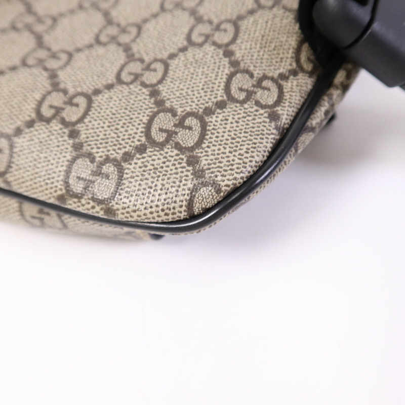 GUCCI 塗層帆布GG Supreme Waist Bag銀扣腰包-11