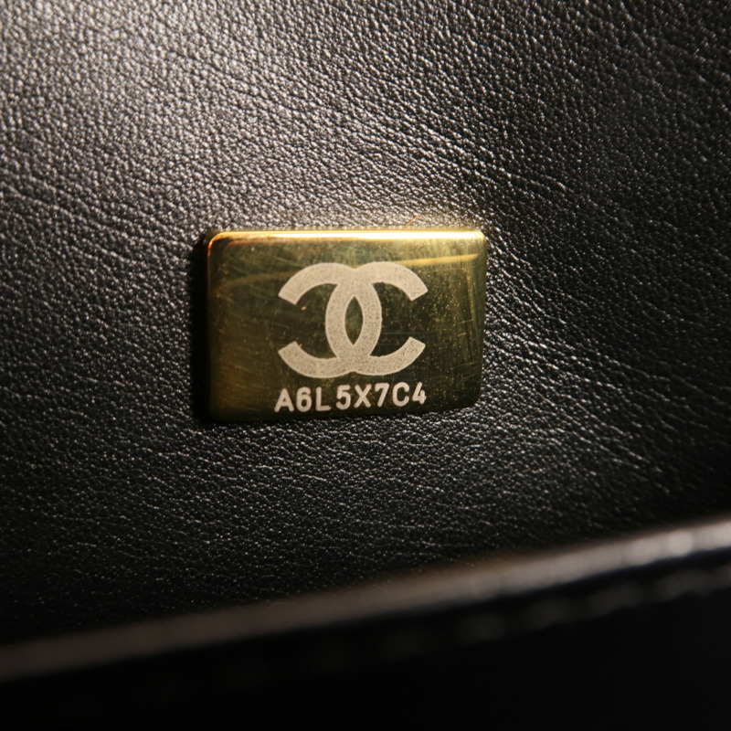 CHANEL 牛皮皮革Shoulder Bag金扣鏈帶肩背袋-6