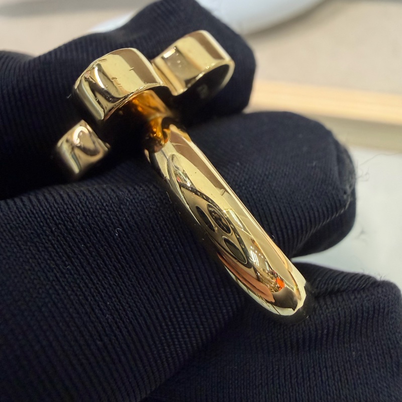 LV Love Letters 小花四葉草戒指 LN007-6