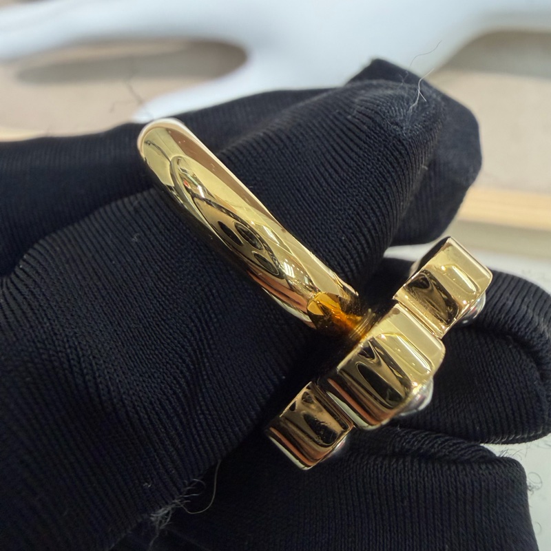 LV Love Letters 小花四葉草戒指 LN007-21