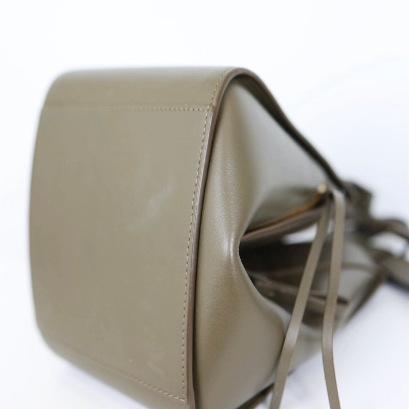 二手LOEWE Hammock 質感霧綠-13