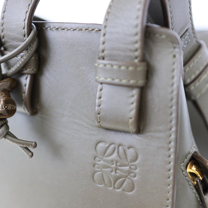 二手LOEWE Hammock 質感霧綠-14