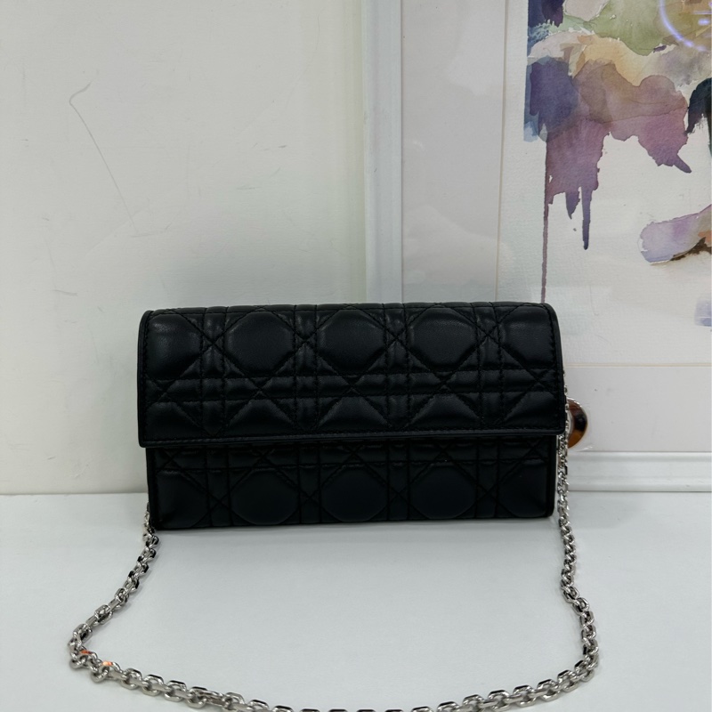 Dior 迪奧黑色菱格鏈條包,woc 小巧精緻,適合日常出門。閒置未使用品 尺寸約21cm寬,3cm厚,高約11cm-1