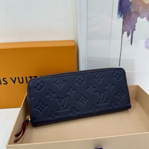 LV 路易威登 深藍色全皮壓花長拉鍊皮夾 純晶片 尺寸19*9