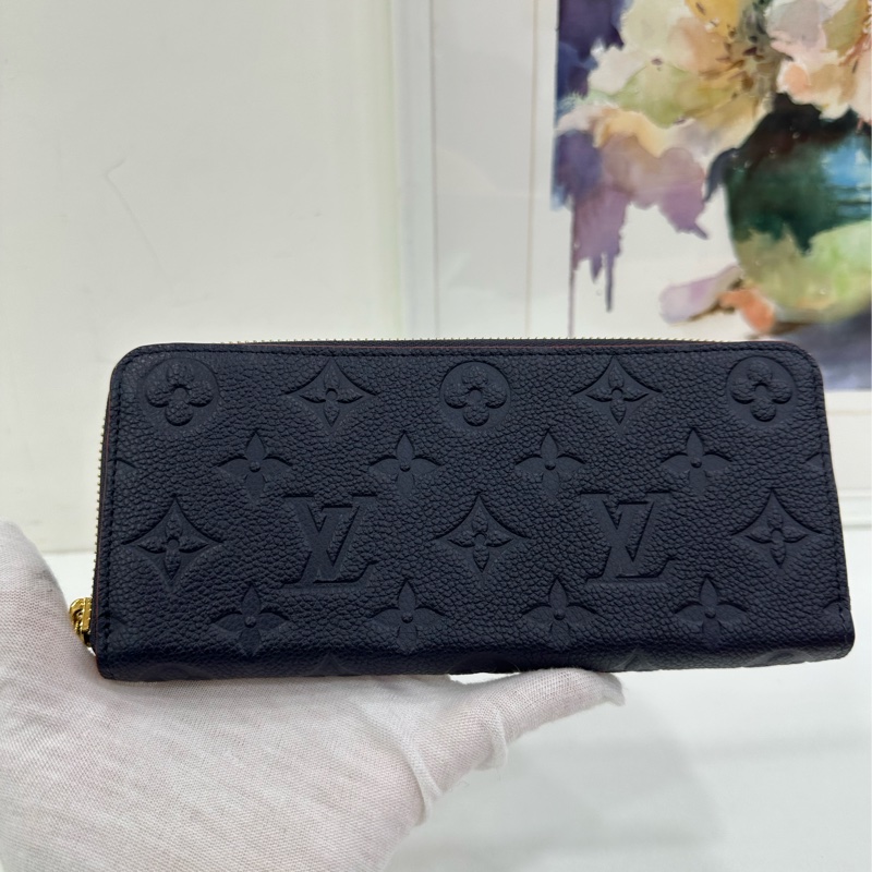LV 路易威登 深藍色全皮壓花長拉鍊皮夾 純晶片 尺寸19*9-5