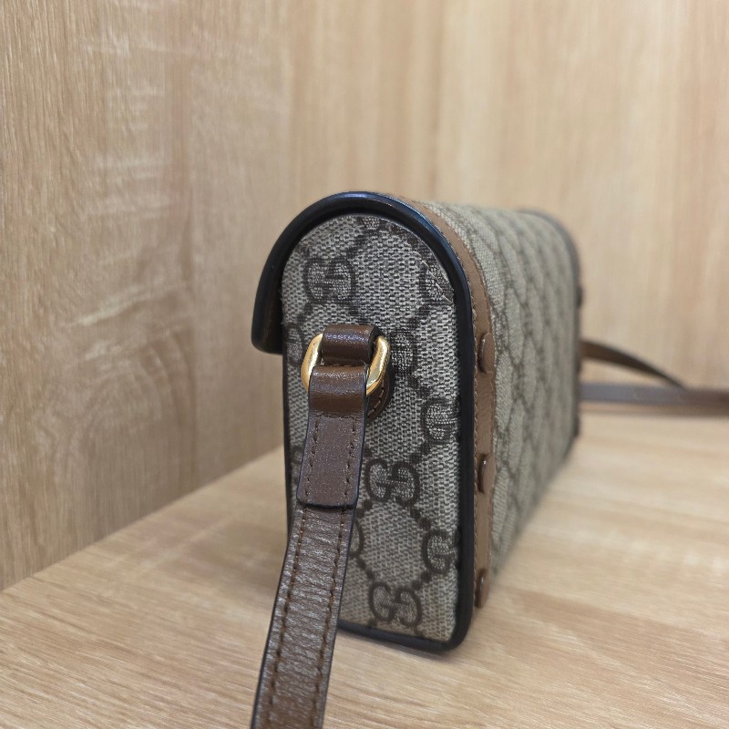 [ 新年優惠持續中🧧] Gucci 老花咖色牛皮1955磁吸Mini斜背包-3