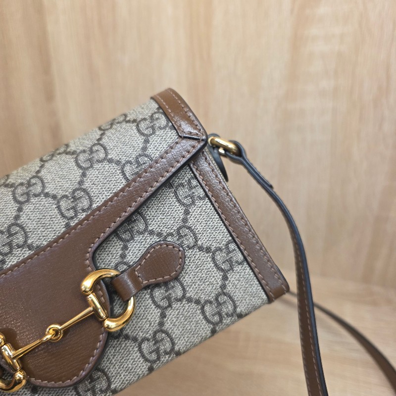 [ 新年優惠持續中🧧] Gucci 老花咖色牛皮1955磁吸Mini斜背包-5