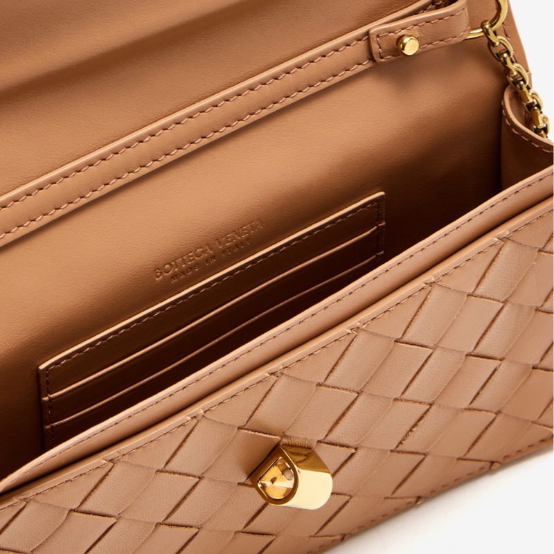 Bottega Veneta 女士 Andiamo 鏈條單肩包均碼碼19cm*4cm*11.5cm-1