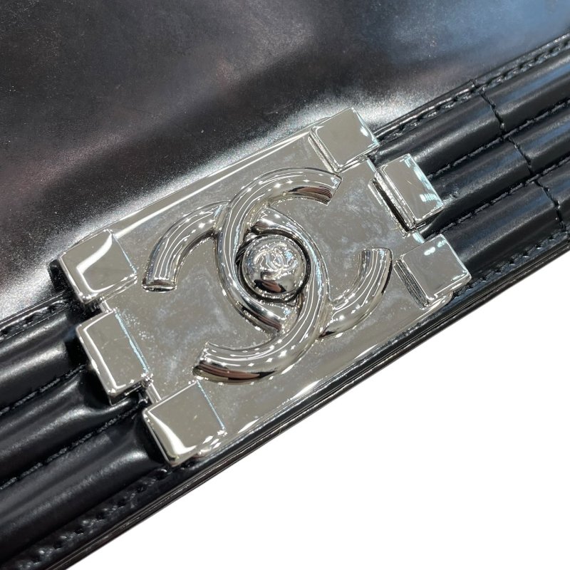 CHANEL 香奈兒 LE BOY 鍊條側背包 光面牛皮 黑色 銀釦-11