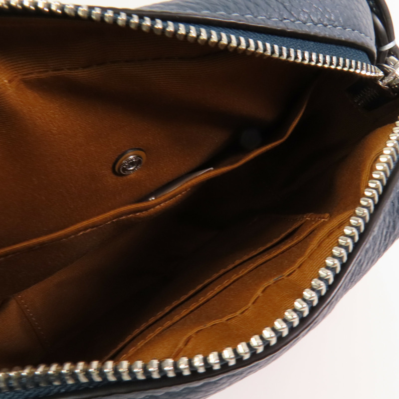 COACH 牛皮皮革Shoulder Bag銀扣肩背袋-9