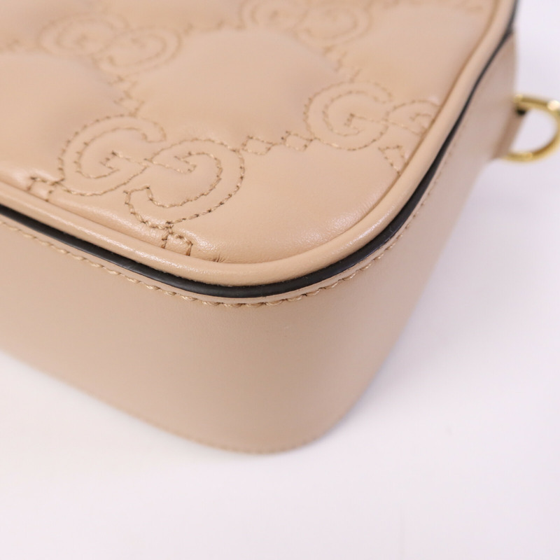GUCCI 牛皮皮革GG Matelasse Small Shoulder金扣肩背袋-11