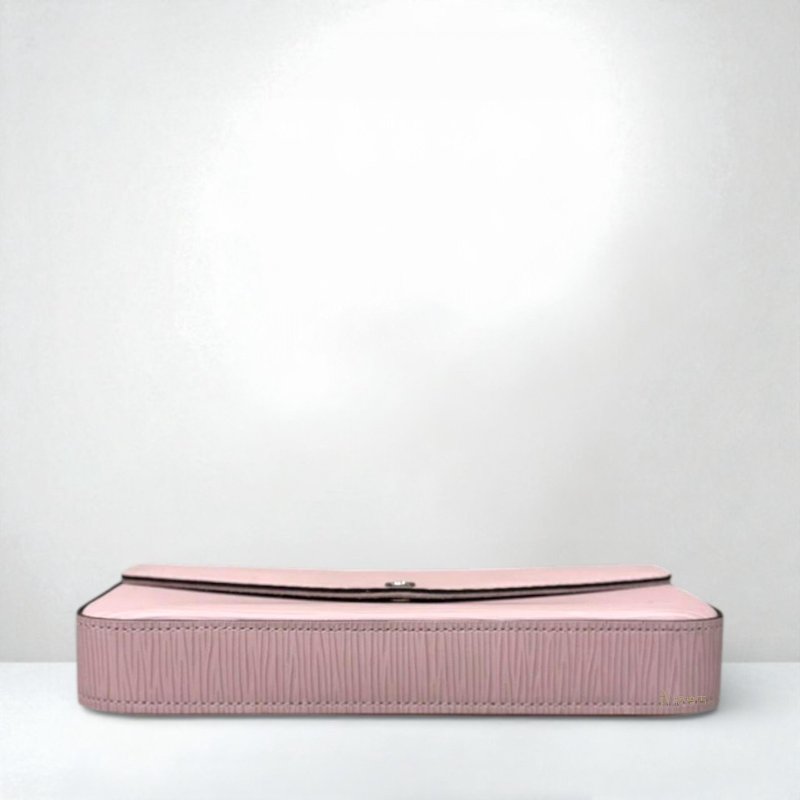 JS0986-LV包包粉色 EPI 水波紋下蓋信封鍊包 M62467-5