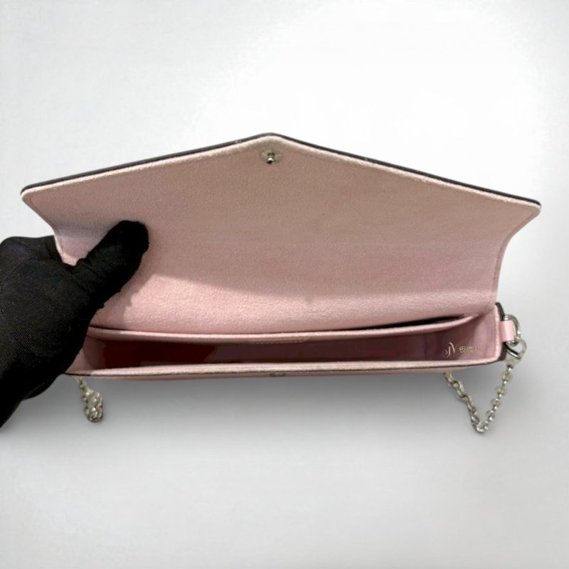 JS0986-LV包包粉色 EPI 水波紋下蓋信封鍊包 M62467-6