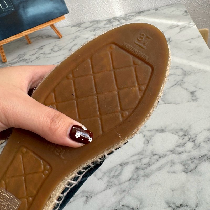 🌟狀況漂亮 Chanel 深藍色絨毛草編鞋-14