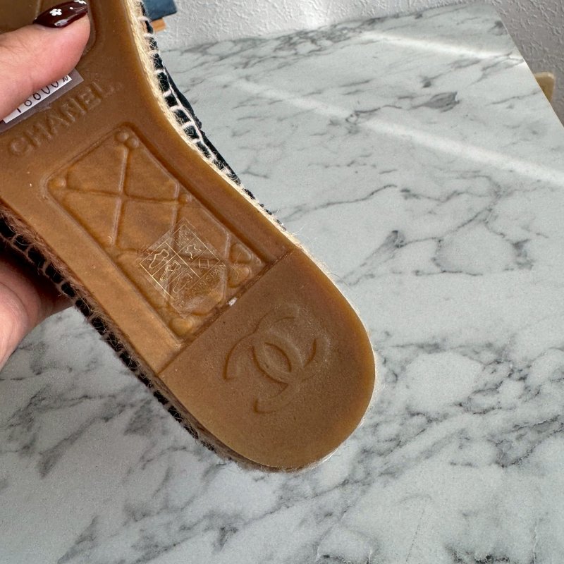 🌟狀況漂亮 Chanel 深藍色絨毛草編鞋-15