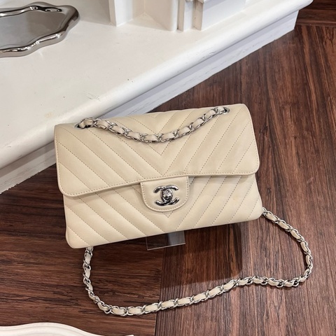 CHANEL CF23 淺灰色牛皮山形紋 A01113/晶片款