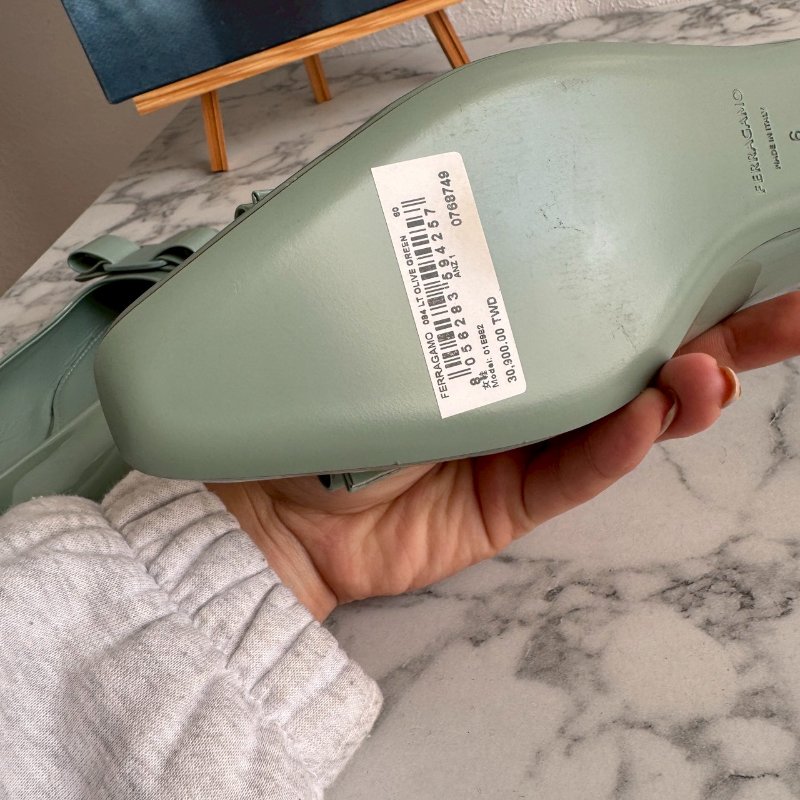 ‼️顏色高級 Ferragamo 蒼翠綠平底鞋 娃娃鞋-15