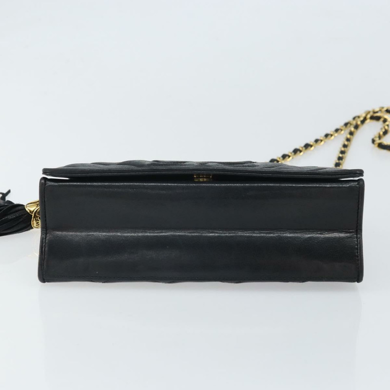 【日本直送】香奈兒 (CHANEL) 絎縫鏈條肩背包，羊皮材質，黑色，金色雙C標誌，正品編號 171174SAV-4