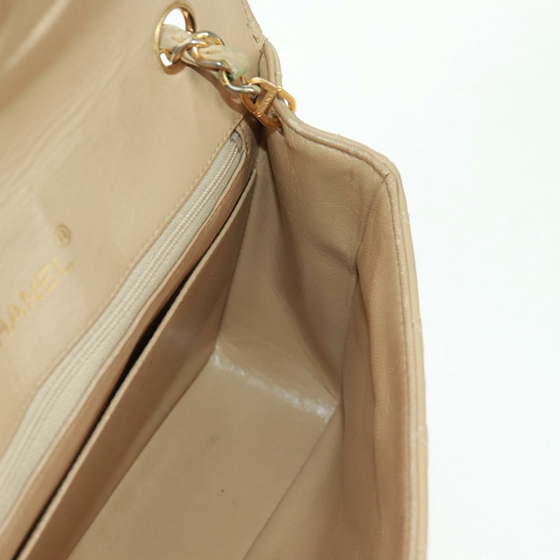 【日本直送】香奈兒 (CHANEL) 絎縫鏈條肩背包,羊皮材質,米色,金色雙C標誌,貨號 171953V-24