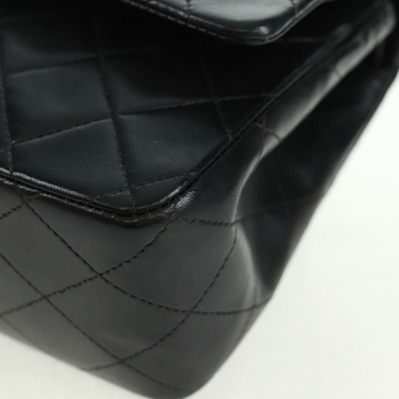 【日本直送】香奈兒 Matelasse 25 雙蓋鏈條包，羊皮材質，黑色，金色雙C標誌，正品 BA10555SM-16