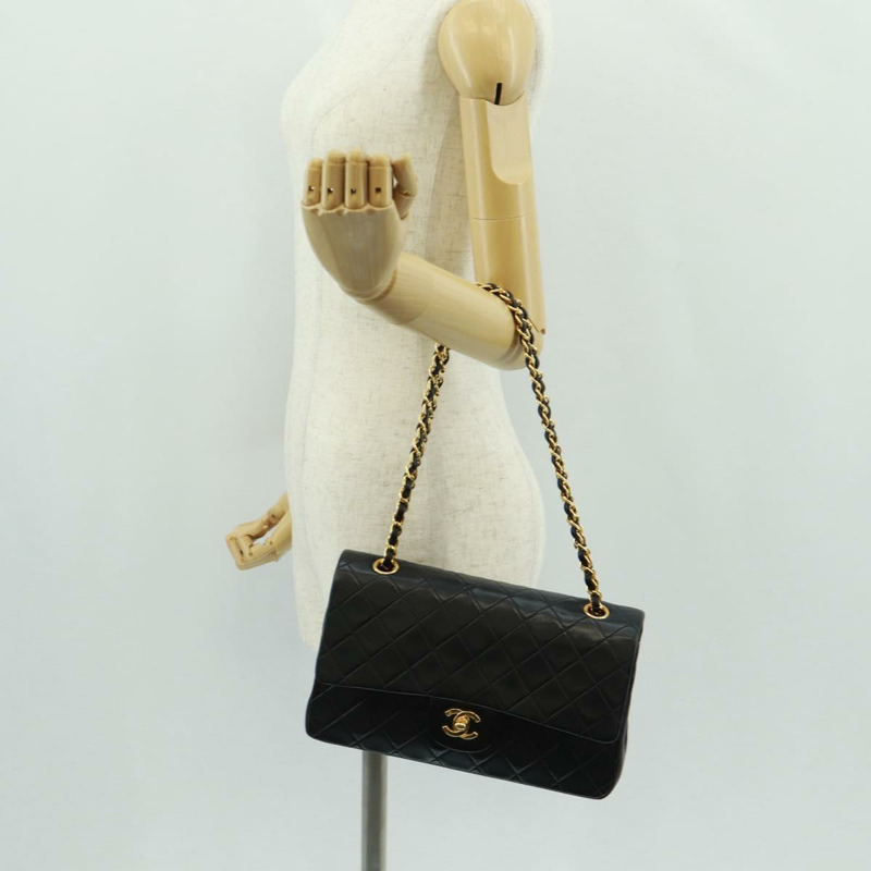 【日本直送】香奈兒 Matelasse 25 雙蓋鏈條包，羊皮材質，黑色，金色雙C標誌，正品 BA10555SM-30