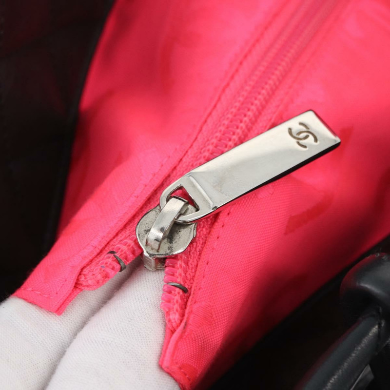 【日本直送】香奈兒 Cambon 系列絎縫手提包,黑色銀色雙C標誌皮革,正品編號 168067SAM-17