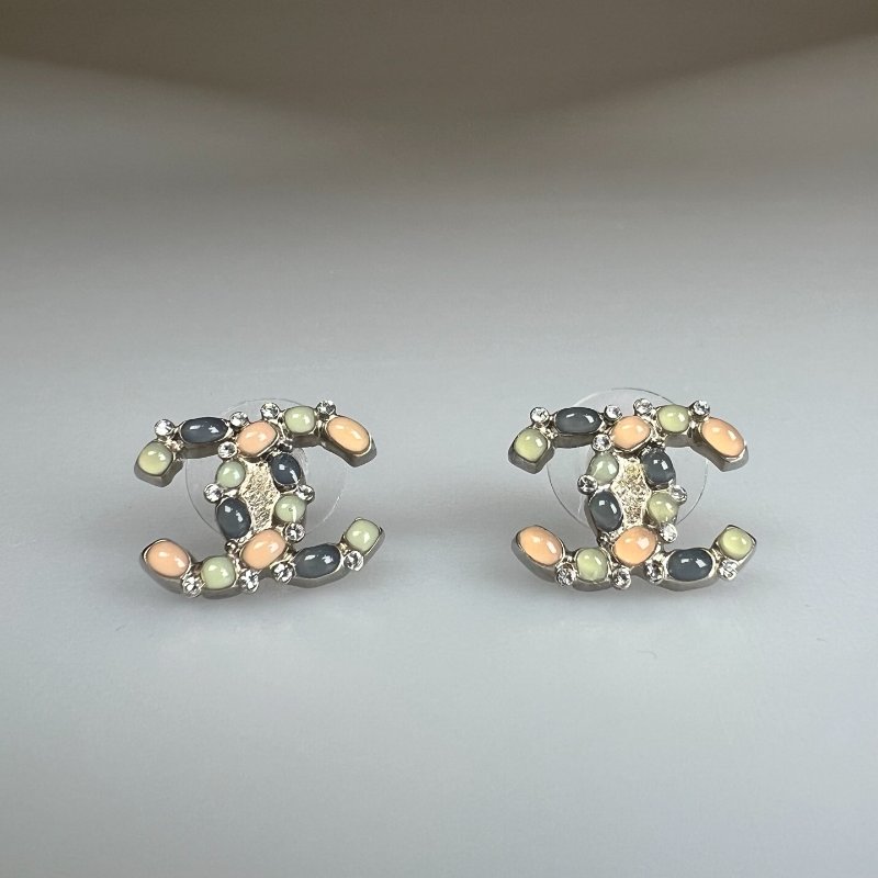 CHANEL 點綴銀雙C耳環 17/S-0