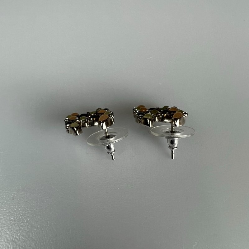 CHANEL 點綴銀雙C耳環 17/S-3