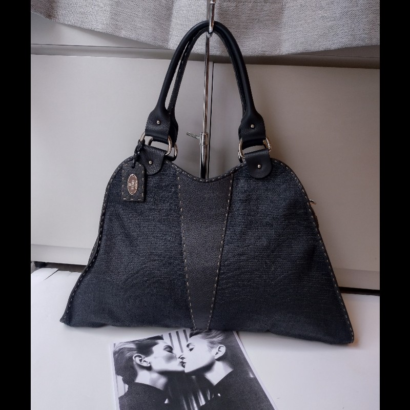 Fendi 黑皮邊布身梯形大托特包-0