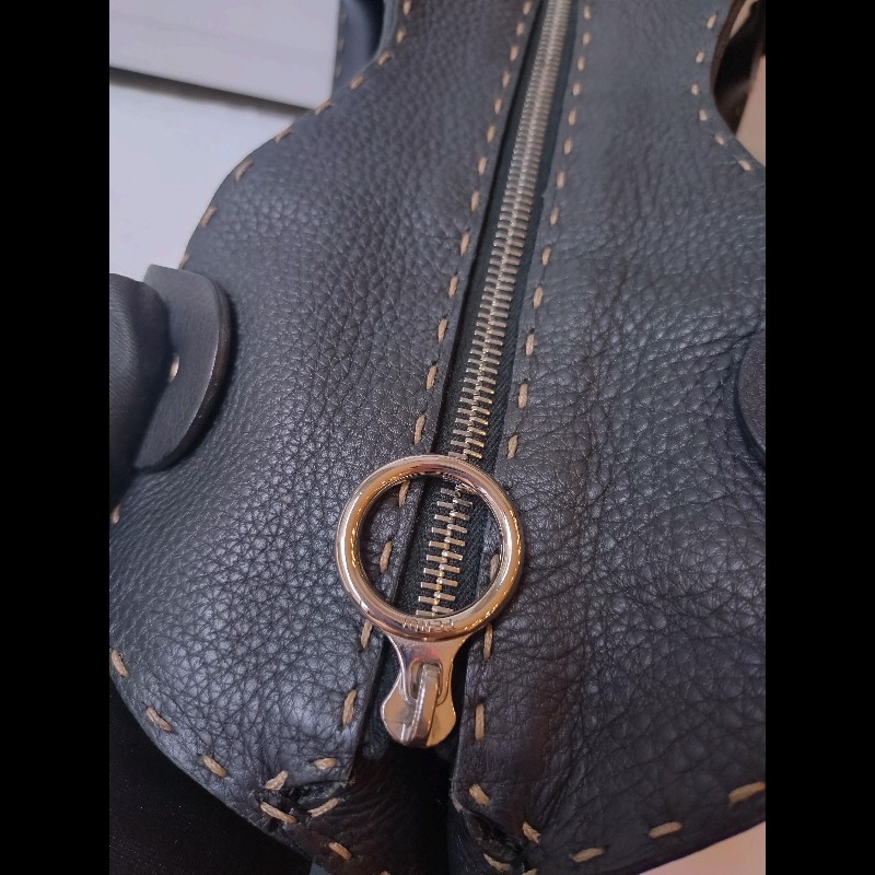 Fendi 黑皮邊布身梯形大托特包-29