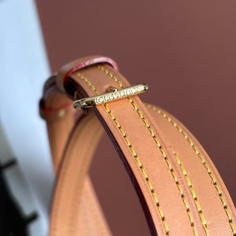 ::LOUIS VUITTON:: LV M81266 Nano Noé 花紋水桶包 手提斜背包-26