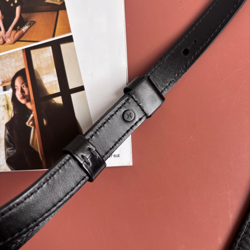 ::LOUIS VUITTON:: LV M81783 Steamer黑花紋黑鍊條吸釦方型隨身錢包 斜背包-28
