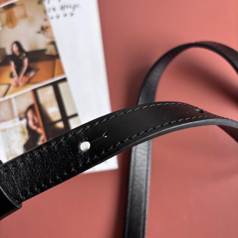 ::LOUIS VUITTON:: LV M81783 Steamer黑花紋黑鍊條吸釦方型隨身錢包 斜背包-30