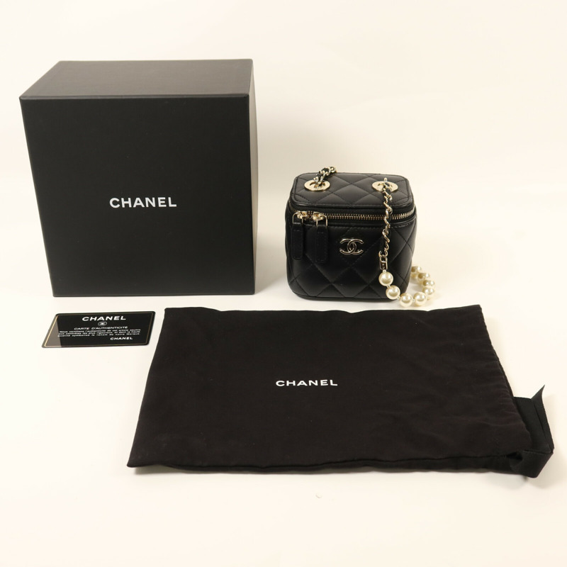 CHANEL 羊皮皮革Mini Pearl Vanity Case金扣鏈帶肩背袋-10