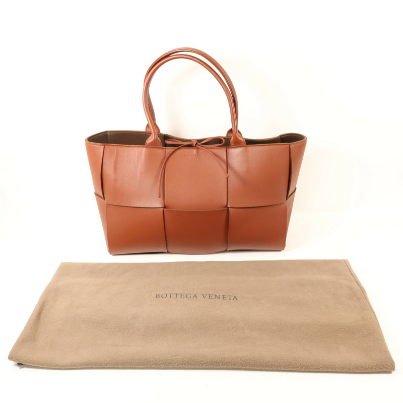 BOTTEGA VENETA 牛皮皮革Arco Tote手挽袋-8