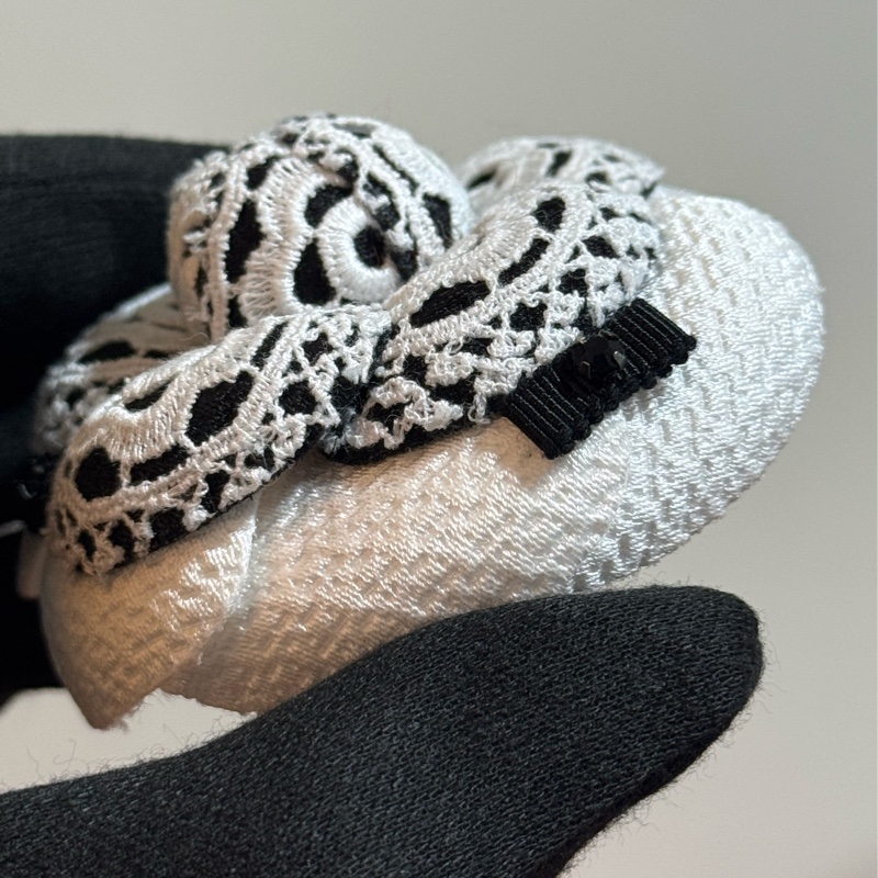 Chanel 山茶花立體胸針 絕美配色-2