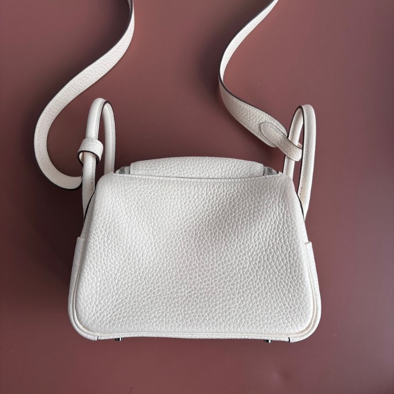 小天菜 ::HERMES 愛馬仕:: W刻奶昔白皮革銀釦MINI LINDY手提斜背包-2