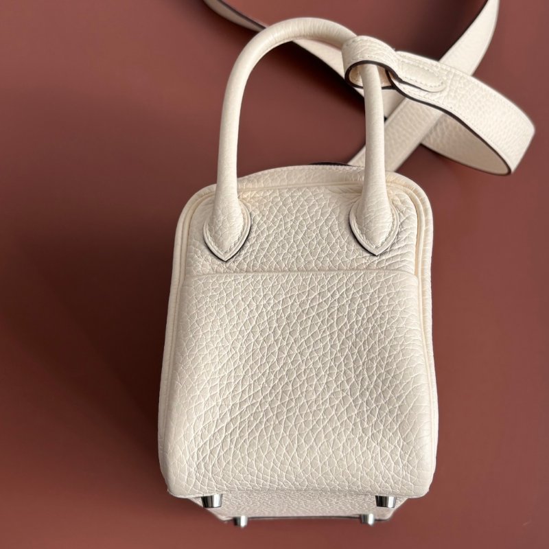 小天菜 ::HERMES 愛馬仕:: W刻奶昔白皮革銀釦MINI LINDY手提斜背包-5